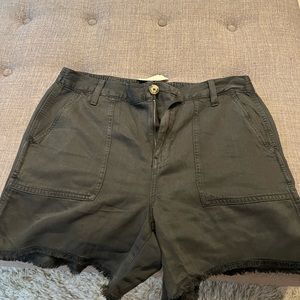 Aerie black frayed short
